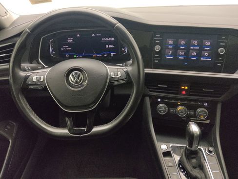 Used 2019 Volkswagen Jetta SEL FWD image 22