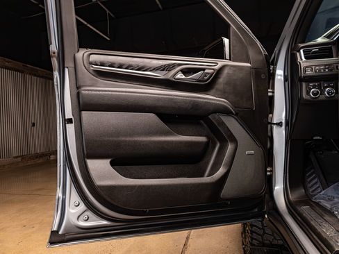 Used 2023 GMC Yukon Denali w/ Max Trailering Package image 31