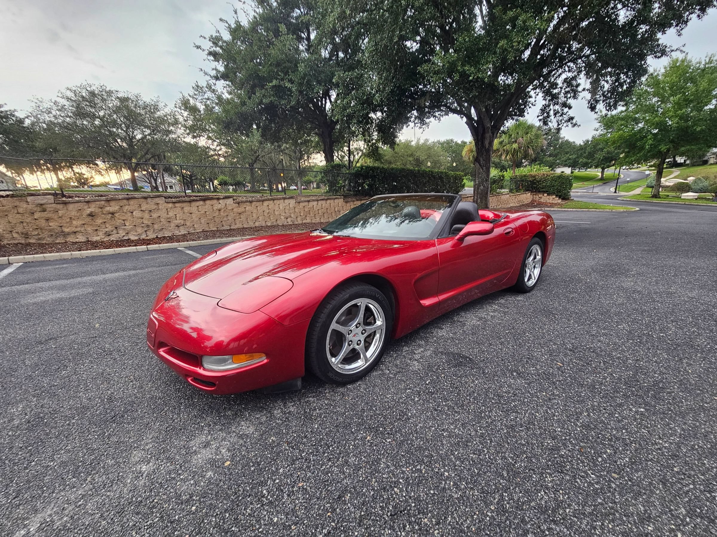 Used 2004 Chevrolet Corvette Coupe w/ Preferred Equipment Group RWD image 20