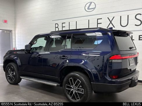 Used 2026 Lexus GX 550 w/ Cold Area Package AWD/4WD image 9