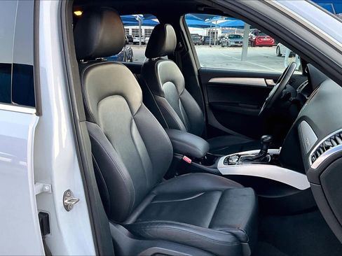 Used 2017 Audi Q5 2.0T Premium Plus w/ Technology Package image 9