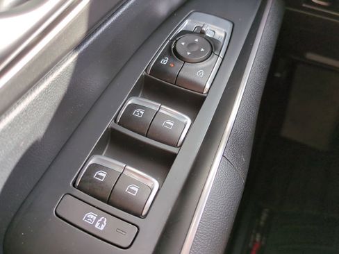 Certified 2025 Kia Sorento EX image 22