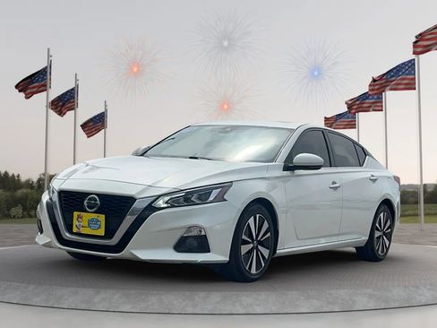 Used 2019 Nissan Altima 2.5 SV FWD image 3