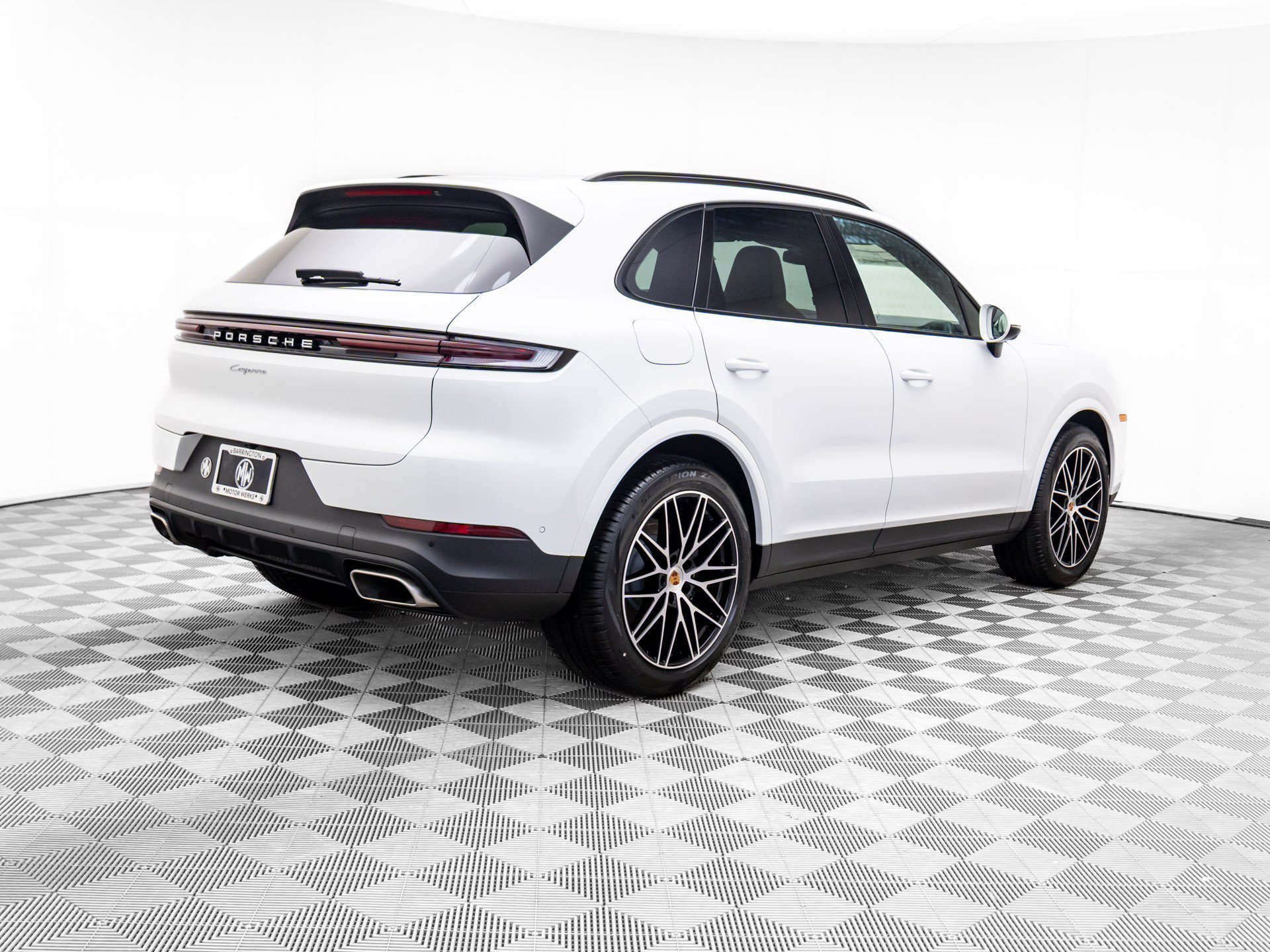 Certified 2026 Porsche Cayenne AWD/4WD image 8