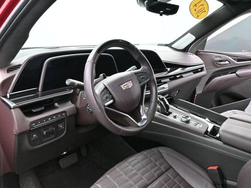 Used 2024 Cadillac Escalade Premium Luxury Platinum image 19