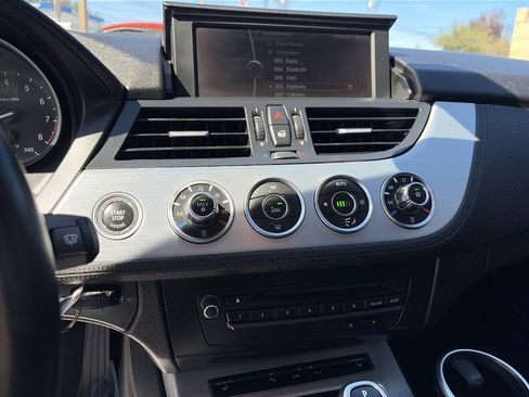 Used 2009 BMW Z4 sDrive35i RWD image 27