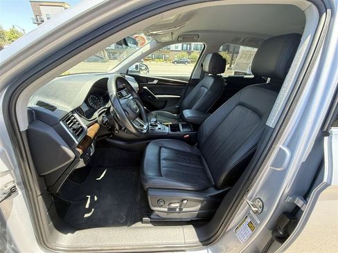 Used 2019 Audi Q5 2.0T Premium w/ Convenience Package AWD/4WD image 18
