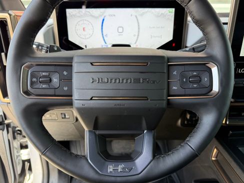 Used 2025 GMC Hummer EV 3X AWD/4WD image 24
