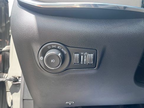 Used 2022 Jeep Compass Limited AWD/4WD image 12