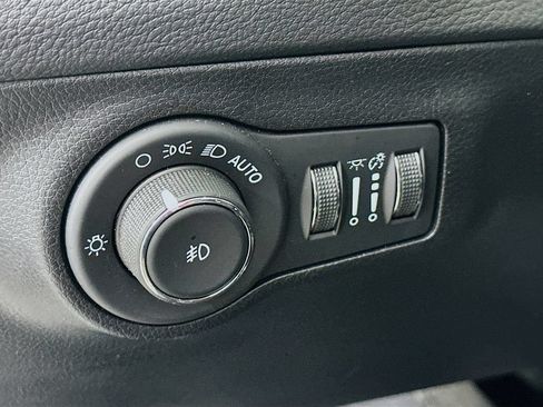Certified 2021 Jeep Compass Limited AWD/4WD image 17