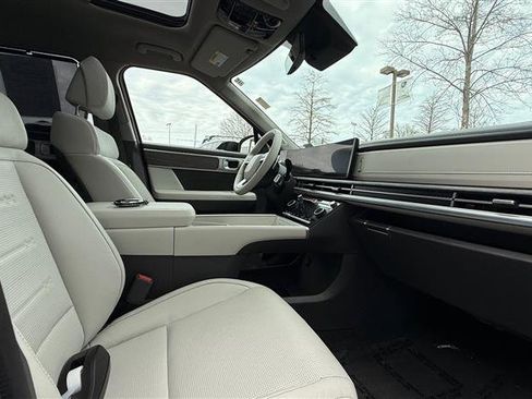 Used 2024 Hyundai Santa Fe Limited image 34