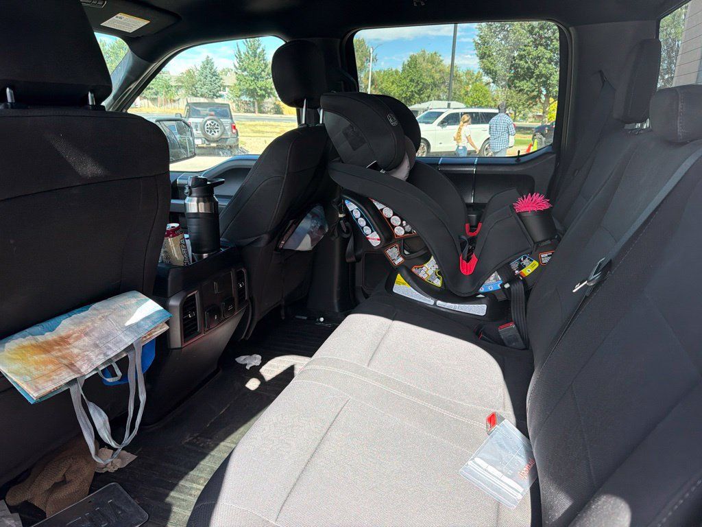 Used 2018 Ford F150 XLT w/ Equipment Group 302A Luxury AWD/4WD image 12