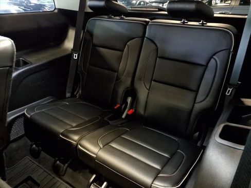 Used 2021 GMC Acadia Denali w/ Trailering Package image 15