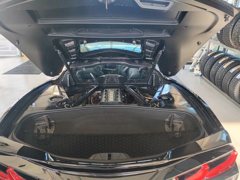 Used 2024 Chevrolet Corvette Stingray Preferred Cpe w/ Z51 Performance Package image 7