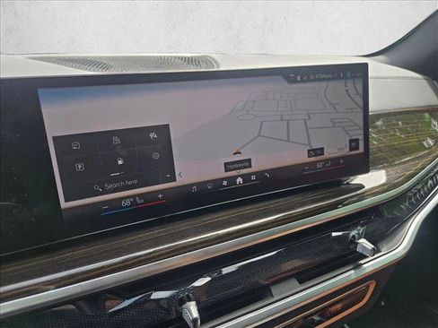 Used 2024 BMW X5 xDrive40i w/ Premium Package image 12