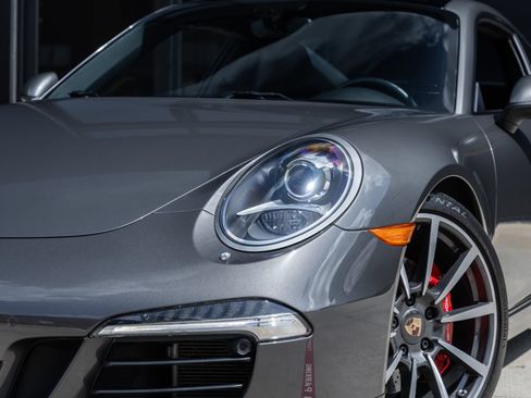 Certified 2014 Porsche 911 Carrera S RWD image 20