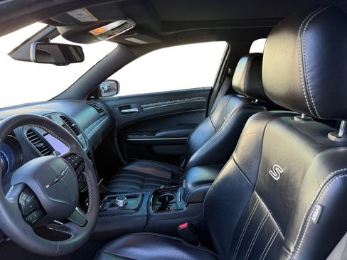 Used 2022 Chrysler 300 S image 10