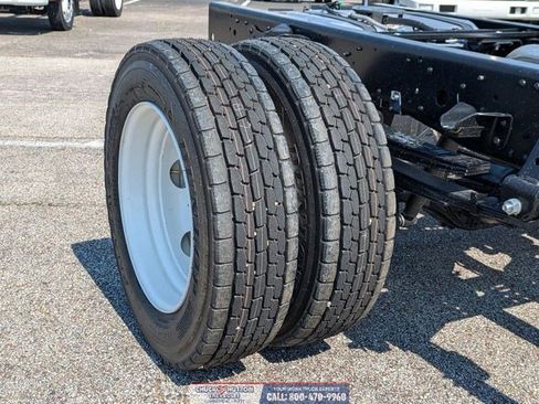 New 2025 Chevrolet Low Cab Forward 5500XG image 18