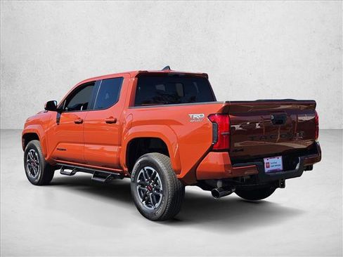 Certified 2025 Toyota Tacoma TRD Sport w/ TRD Sport Upgrade Package AWD/4WD image 8