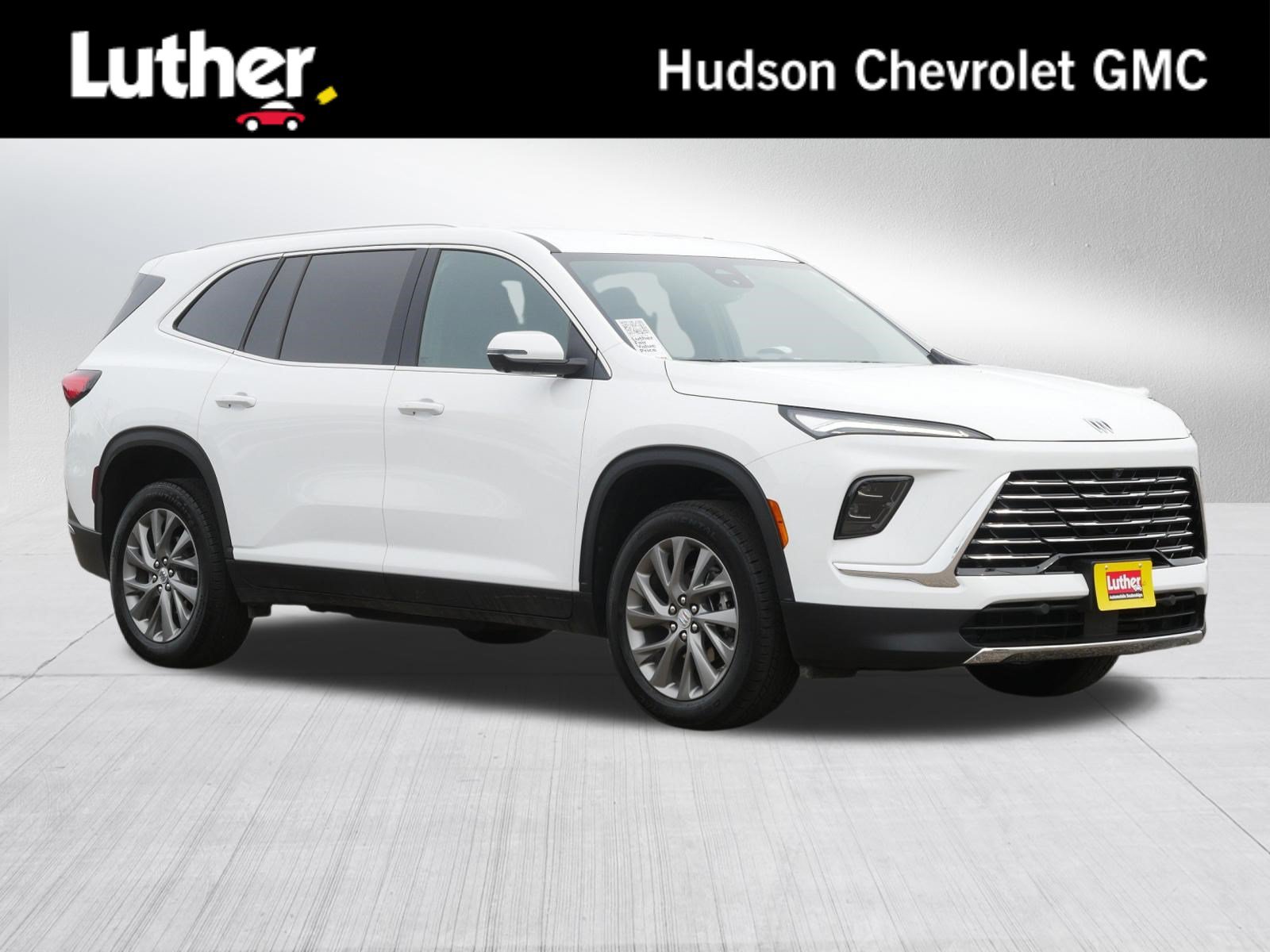 Used 2026 Buick Enclave Preferred AWD/4WD image 1