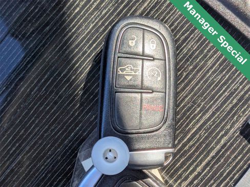 Used 2018 RAM 1500 Limited image 33