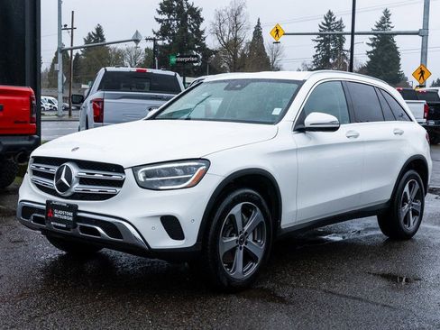 Used 2022 Mercedes-Benz GLC 300 4MATIC image 3