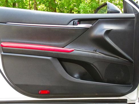 Used 2023 Toyota Camry LE FWD image 28