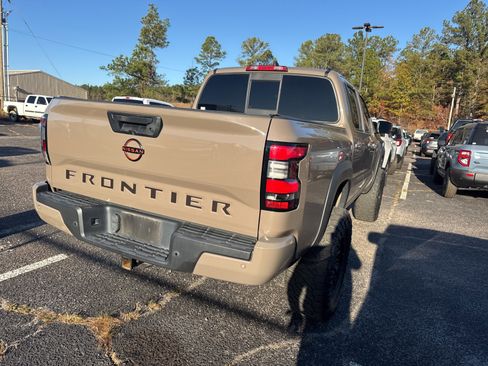 Used 2022 Nissan Frontier Pro-X image 7