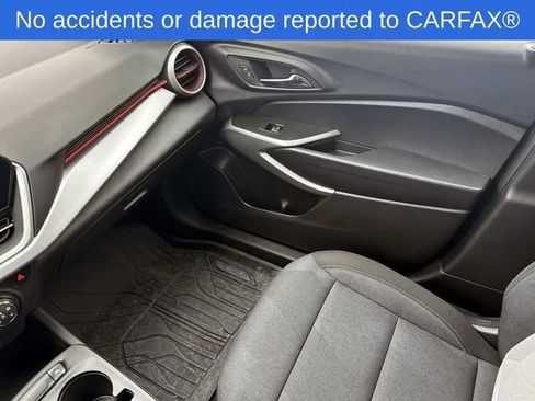 Used 2024 Chevrolet Trax RS w/ Driver Confidence Package image 29