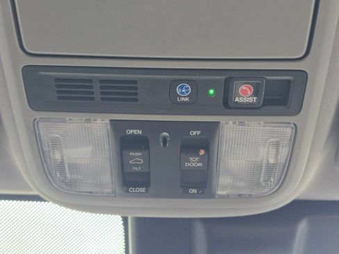 Used 2018 Honda Odyssey Touring image 37