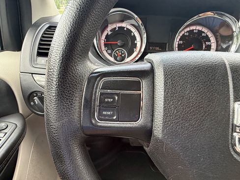 Used 2015 Dodge Grand Caravan SE w/ Quick Order Package 29E SE FWD image 22