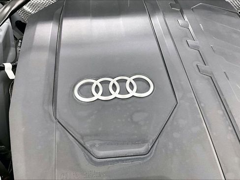 Used 2025 Audi Q5 2.0T Premium AWD/4WD image 42