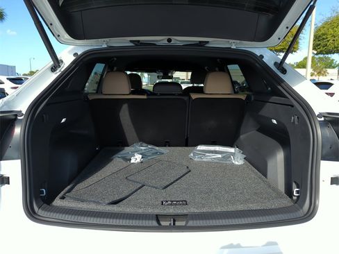 New 2026 Volkswagen Atlas Cross Sport SE image 15