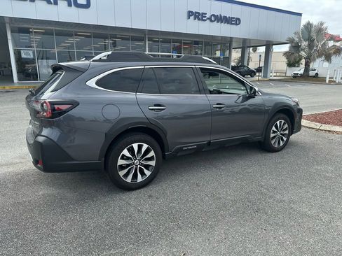 Used 2025 Subaru Outback Touring image 1