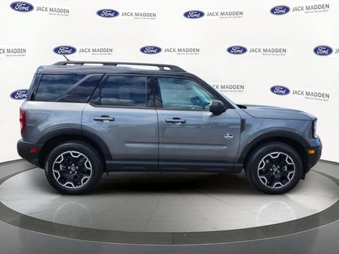 Certified 2025 Ford Bronco Sport Outer Banks w/ Outer Banks Tech Package+ AWD/4WD image 6