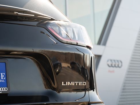 Used 2019 Jeep Cherokee Limited image 27