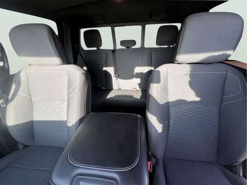 Used 2025 RAM 2500 Tradesman AWD/4WD image 32