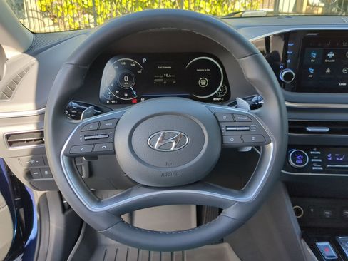 Used 2022 Hyundai Sonata Limited image 32
