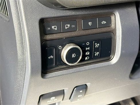 Used 2024 Ford F250 Platinum image 10