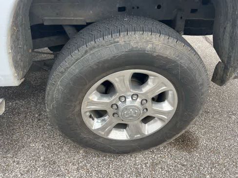 Used 2019 RAM 2500 Big Horn image 7