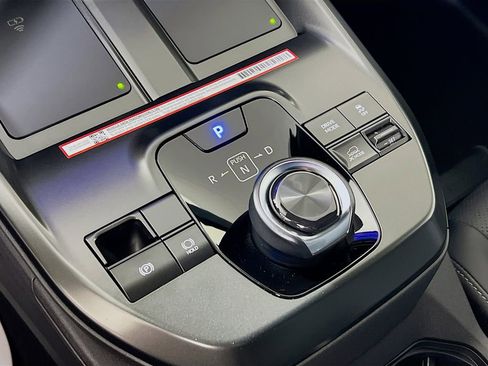 New 2026 Subaru Solterra Premium image 14