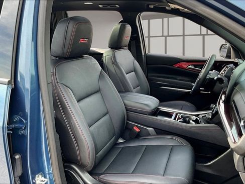 Used 2026 Chevrolet Traverse Z71 w/ Driver Confidence Package AWD/4WD image 29