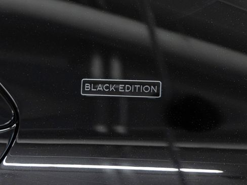 New 2025 Bentley Flying Spur Plug-In Hybrid image 17