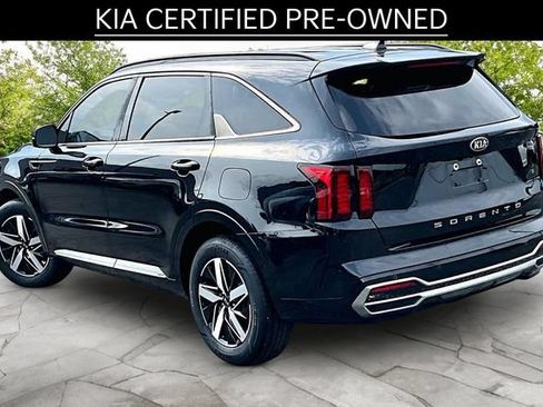 Certified 2021 Kia Sorento S FWD image 11