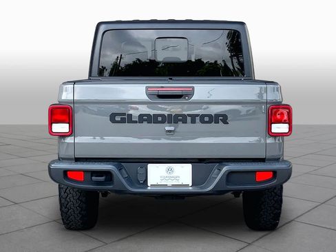 Used 2021 Jeep Gladiator Sport AWD/4WD image 5