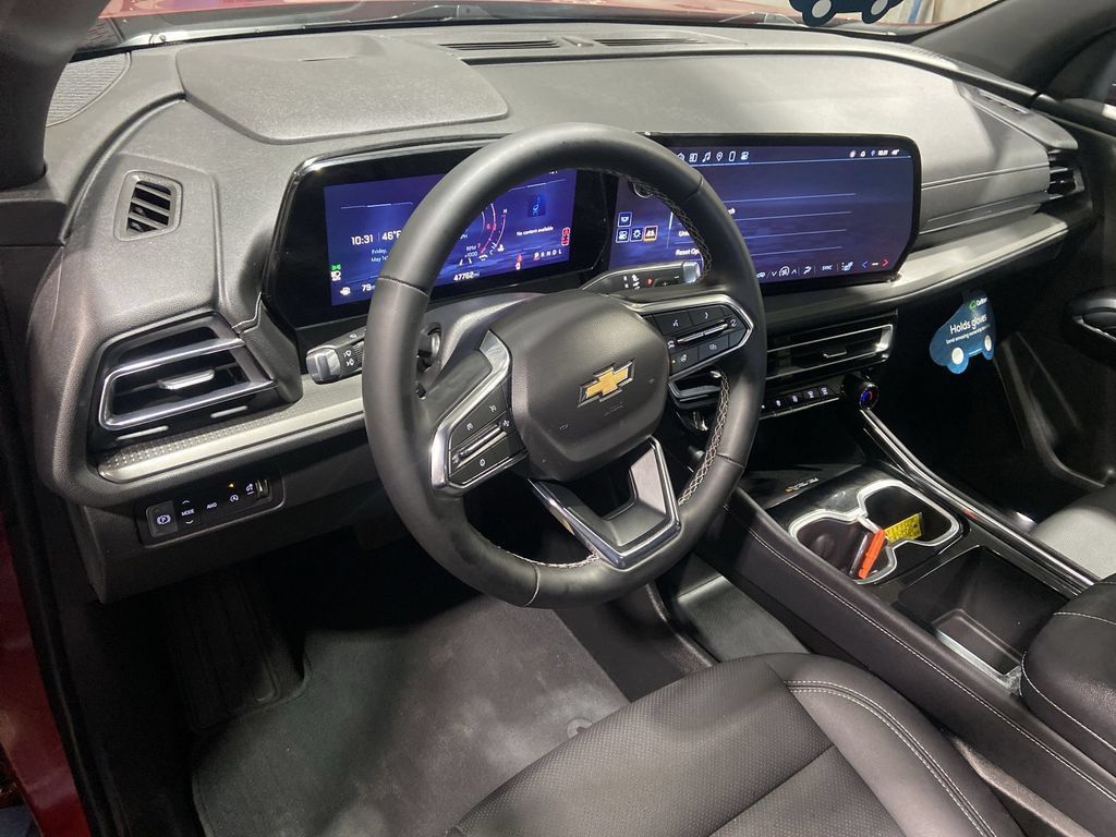 Certified 2025 Chevrolet Traverse LT AWD/4WD image 10