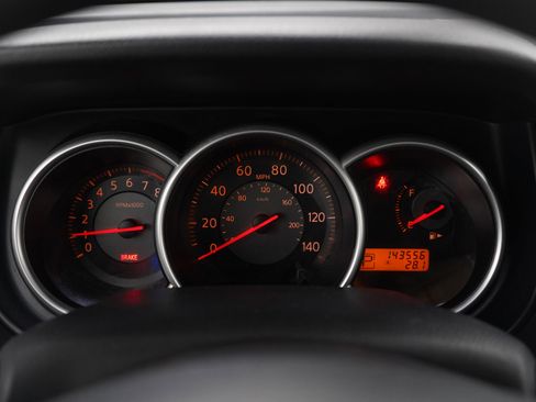 Used 2009 Nissan Versa 1.8 S w/ PWR Pkg image 24