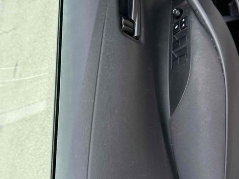 Used 2025 Toyota Corolla LE FWD image 42