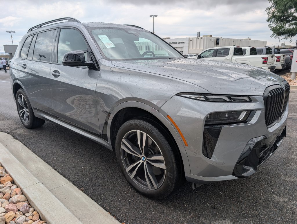Used 2024 BMW X7 M60i w/ Executive Package AWD/4WD image 4