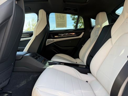 Certified 2026 Porsche Panamera image 28